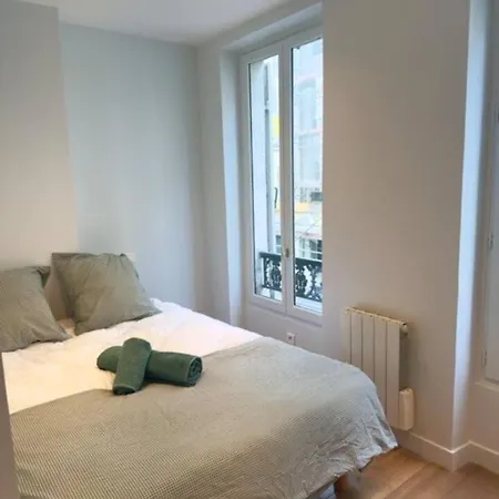 Apartment Bright & Stylish | Batignolles Paris